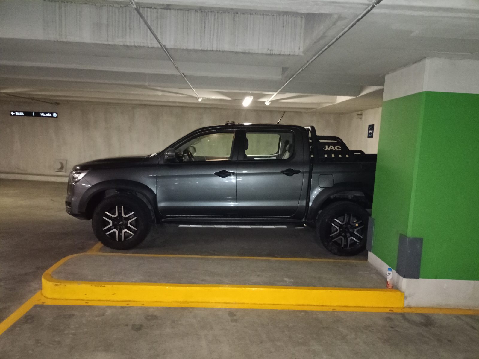 2024 JAC GML-JAC FRISON T8 4X4 TM foto