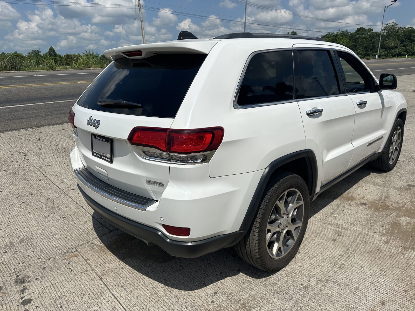 2020 Jeep Grand Cherokee 3.6 Limited Lujo 4X2 foto