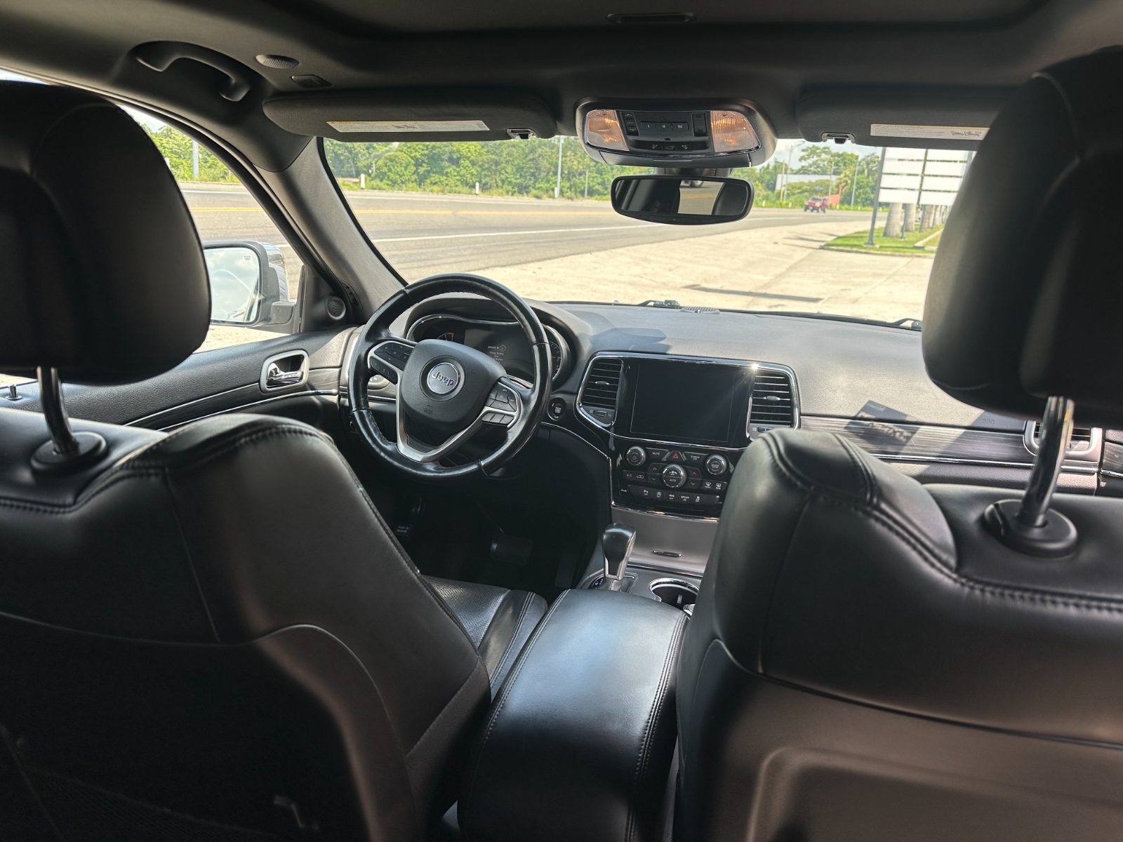 2020 Jeep Grand Cherokee 3.6 Limited Lujo 4X2 foto