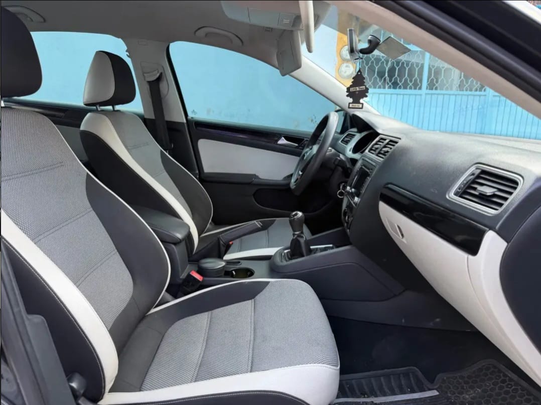 2016 Volkswagen Jetta foto