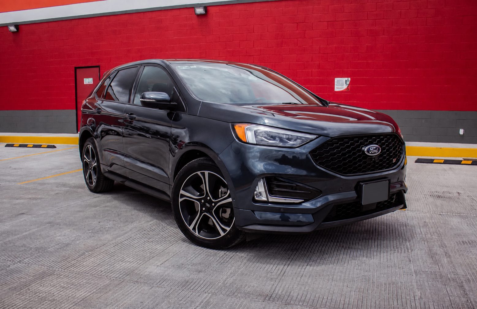 2022 Ford Edge ST