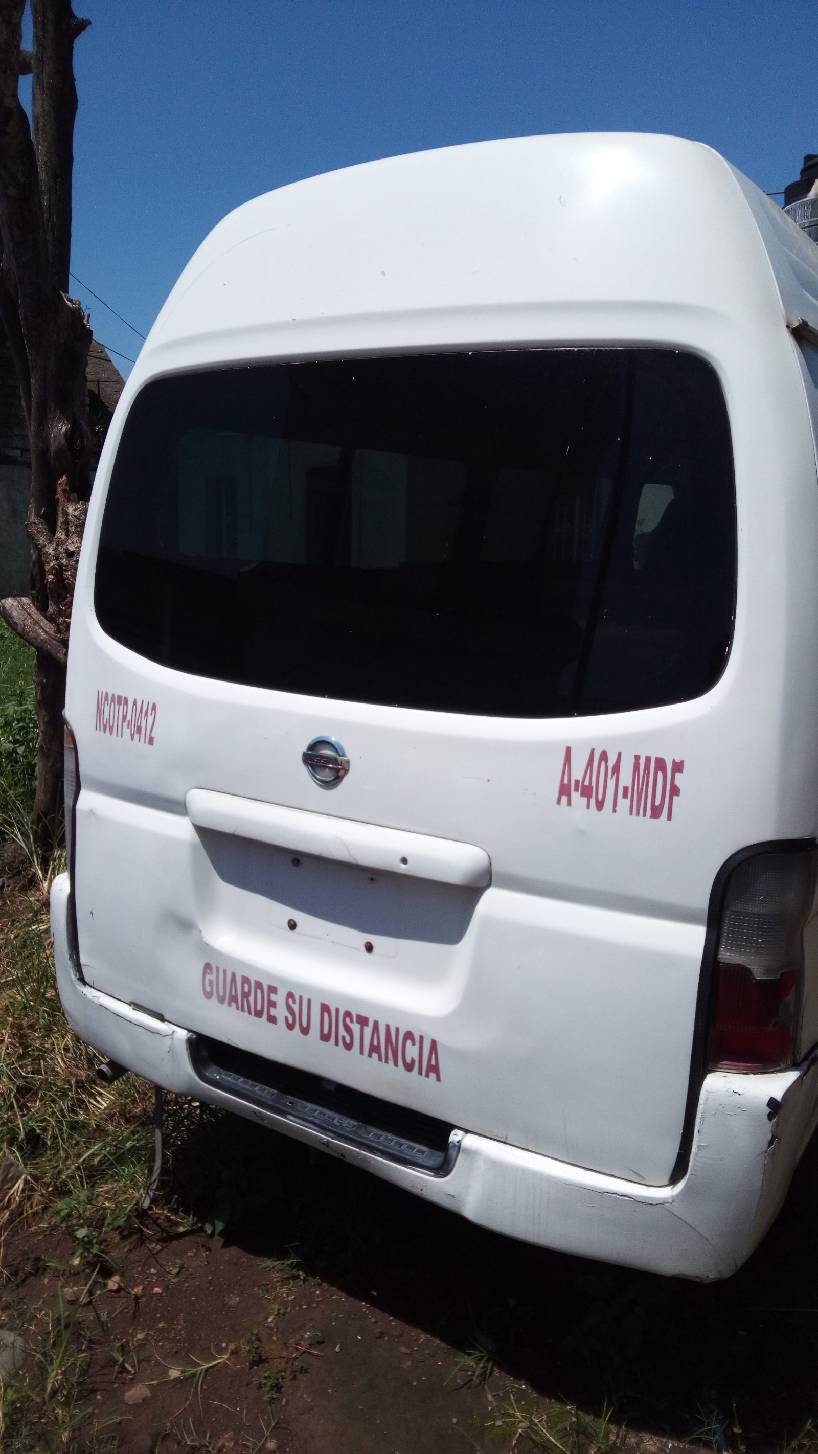 2008 NISSAN URVAN foto