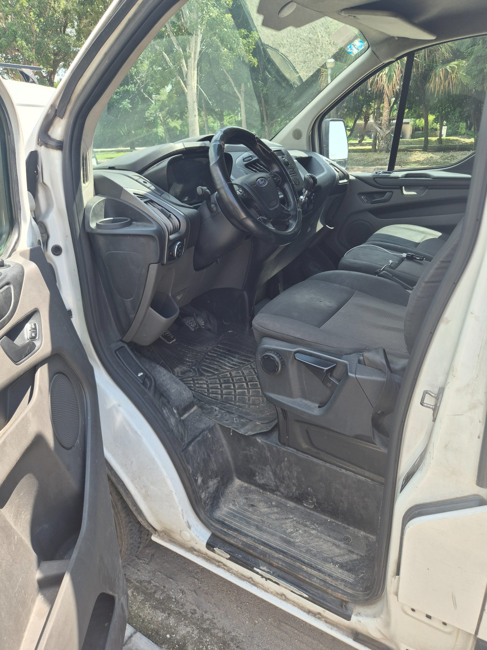 2020 Ford Transit 2.2 litros turbo carga van larga techo alto foto