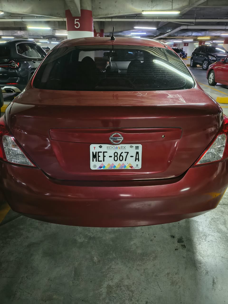 2013 nissan versa foto