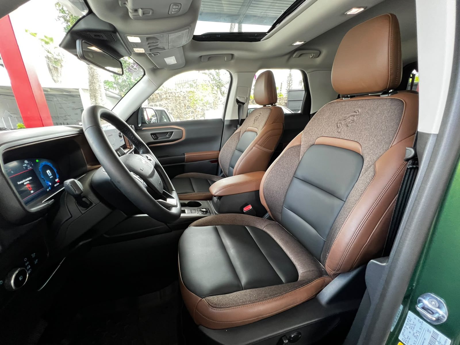 2025 FORD BRONCO foto