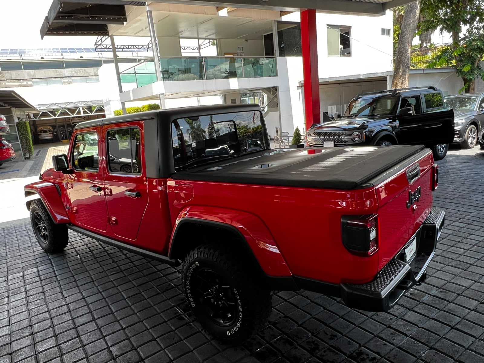 2025 JEEP JT GLADIATOR WILLYS foto