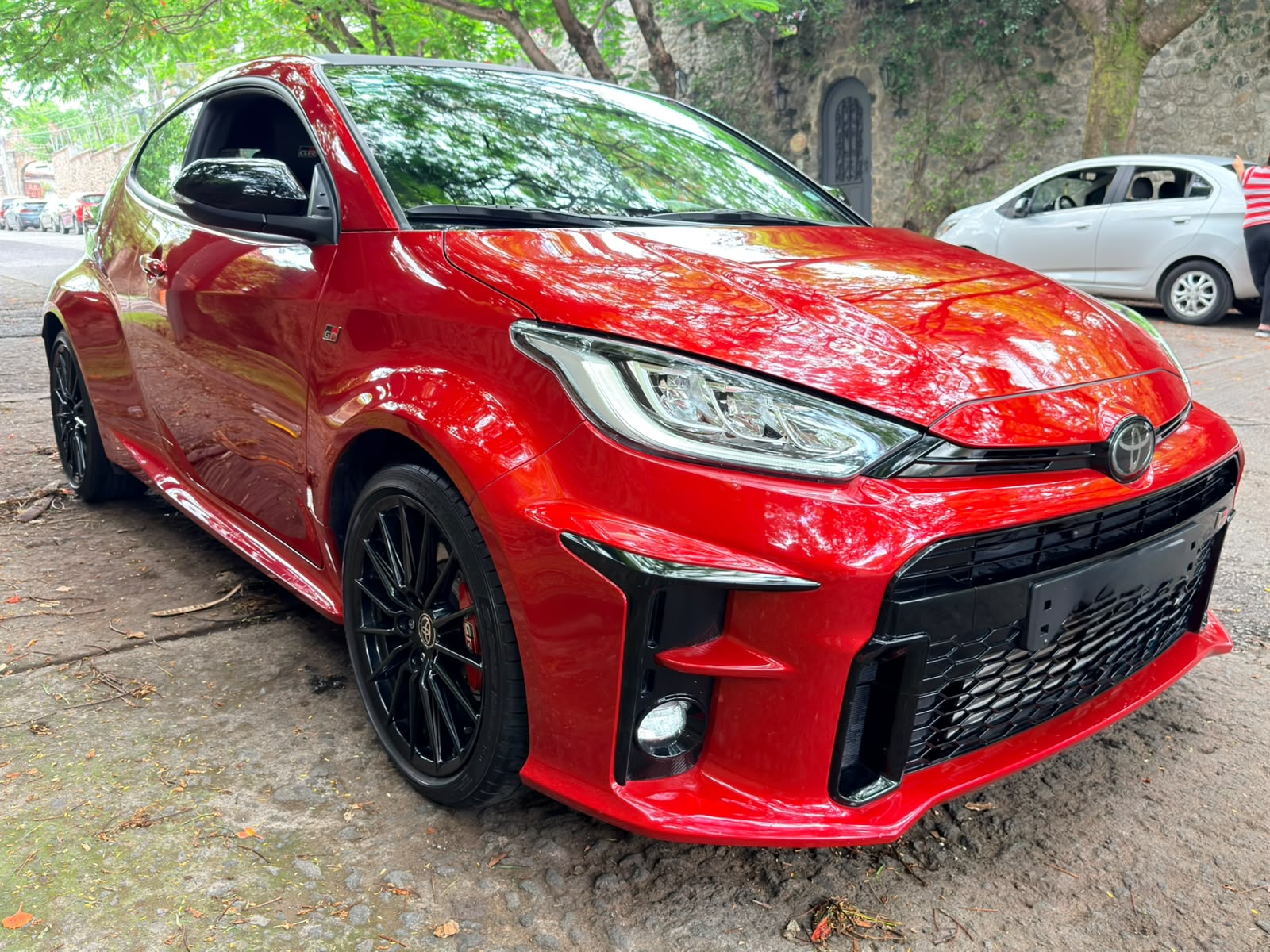 2022 TOYOTA YARIS foto