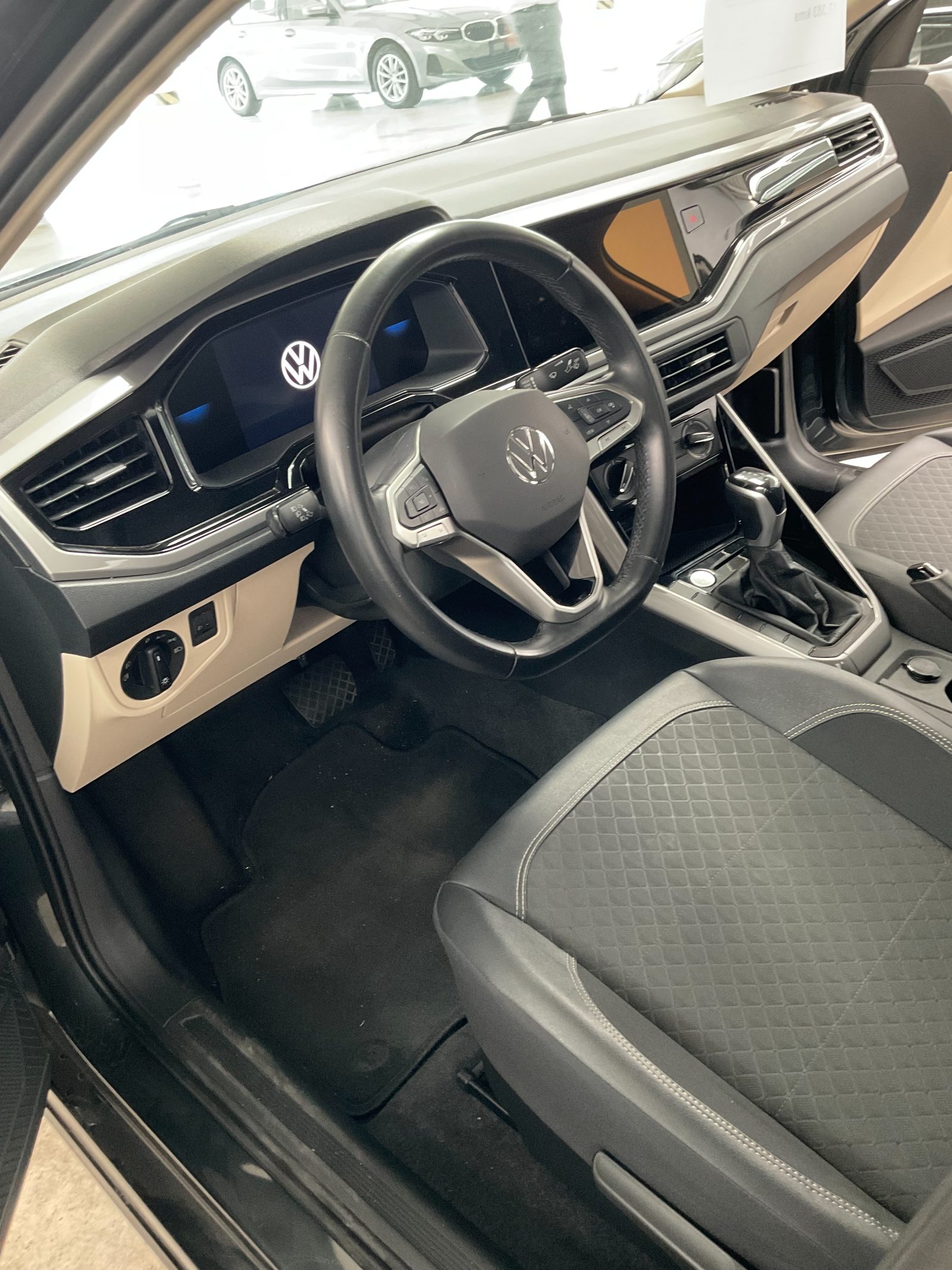 2025 Volkswagen VIRTUS COMFORTLINE TIPTRONIC foto