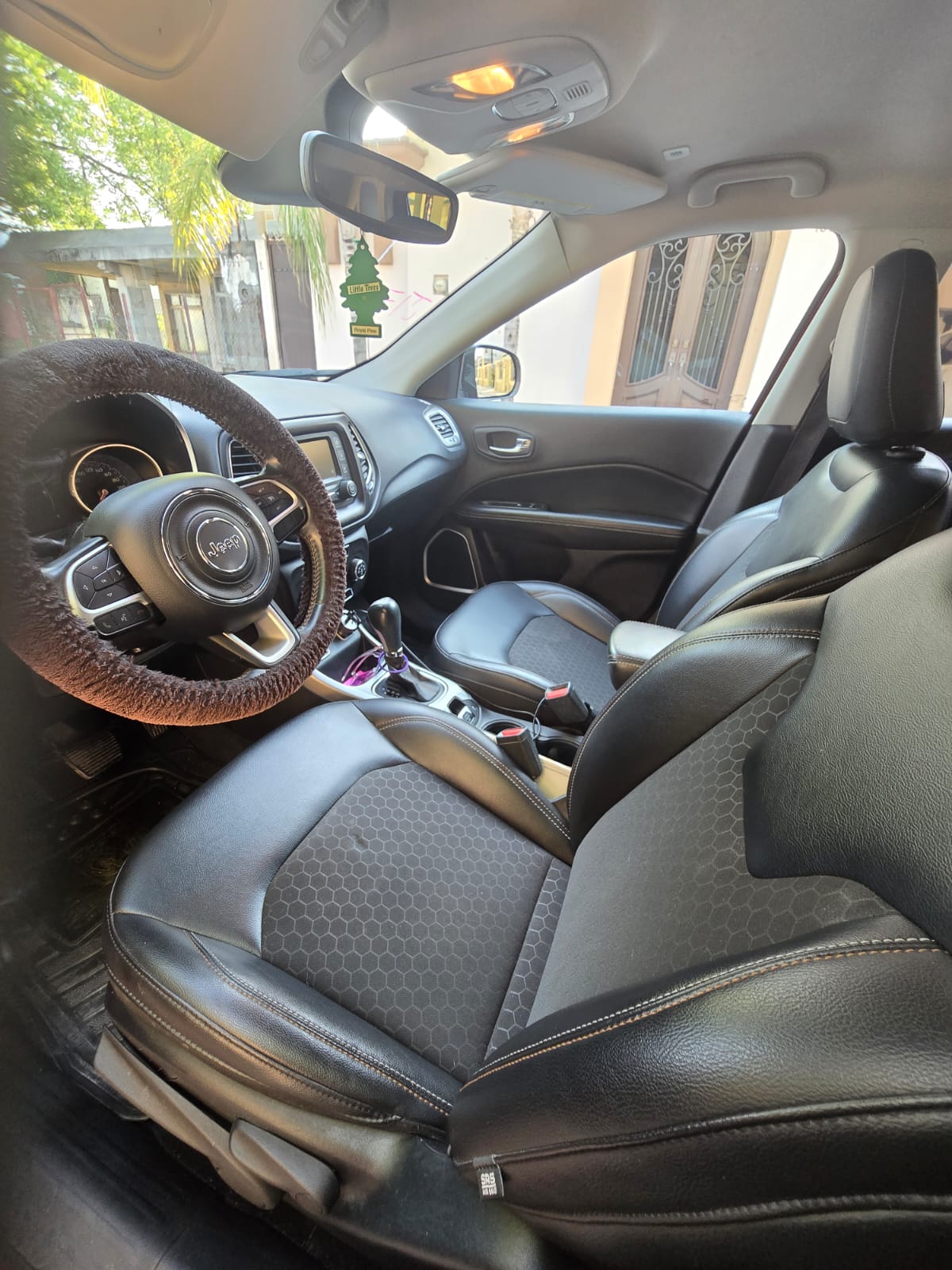 2018 Jeep Compass foto