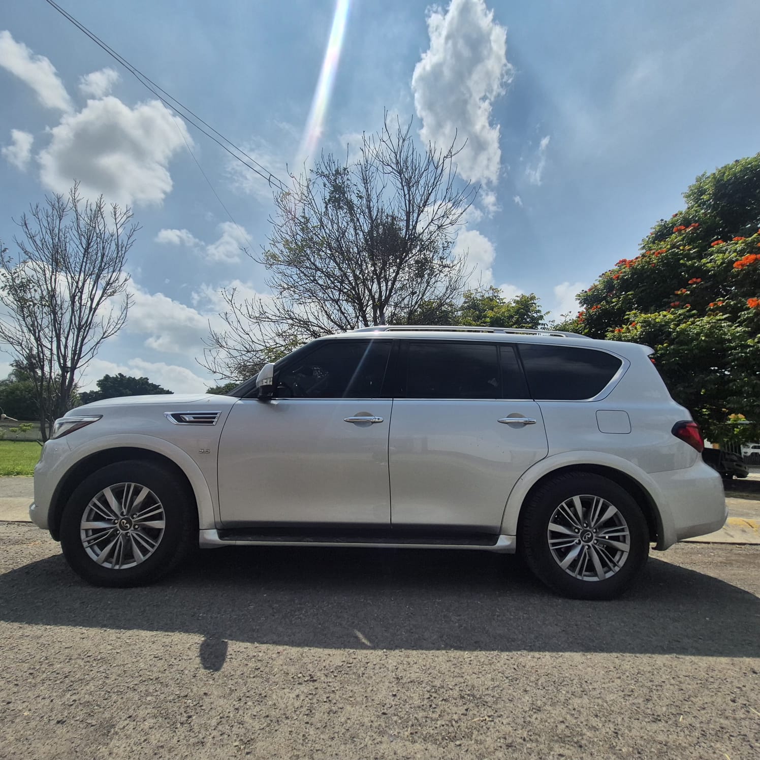 2018 INFINITY QX80 foto