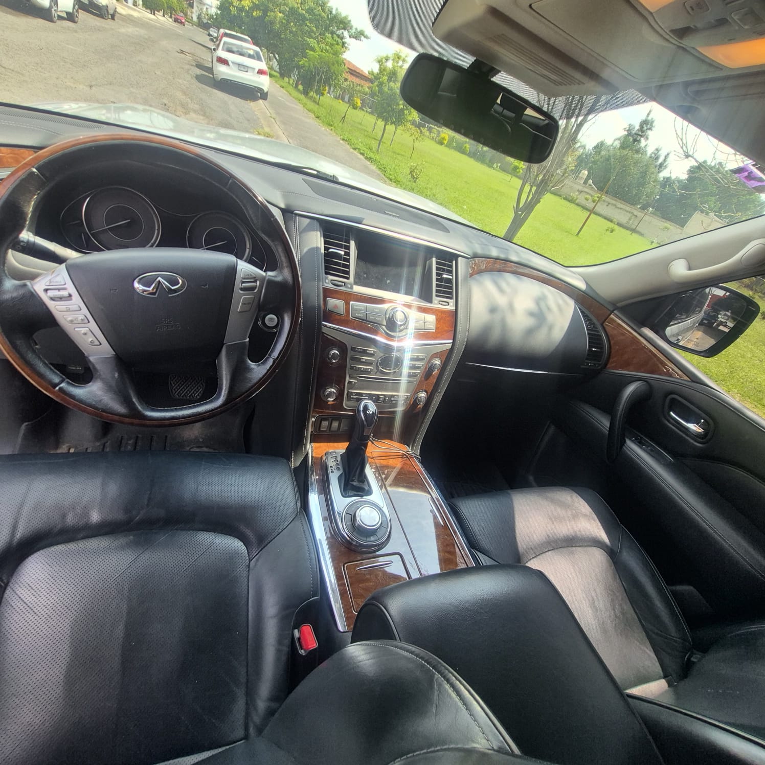 2018 INFINITY QX80 foto