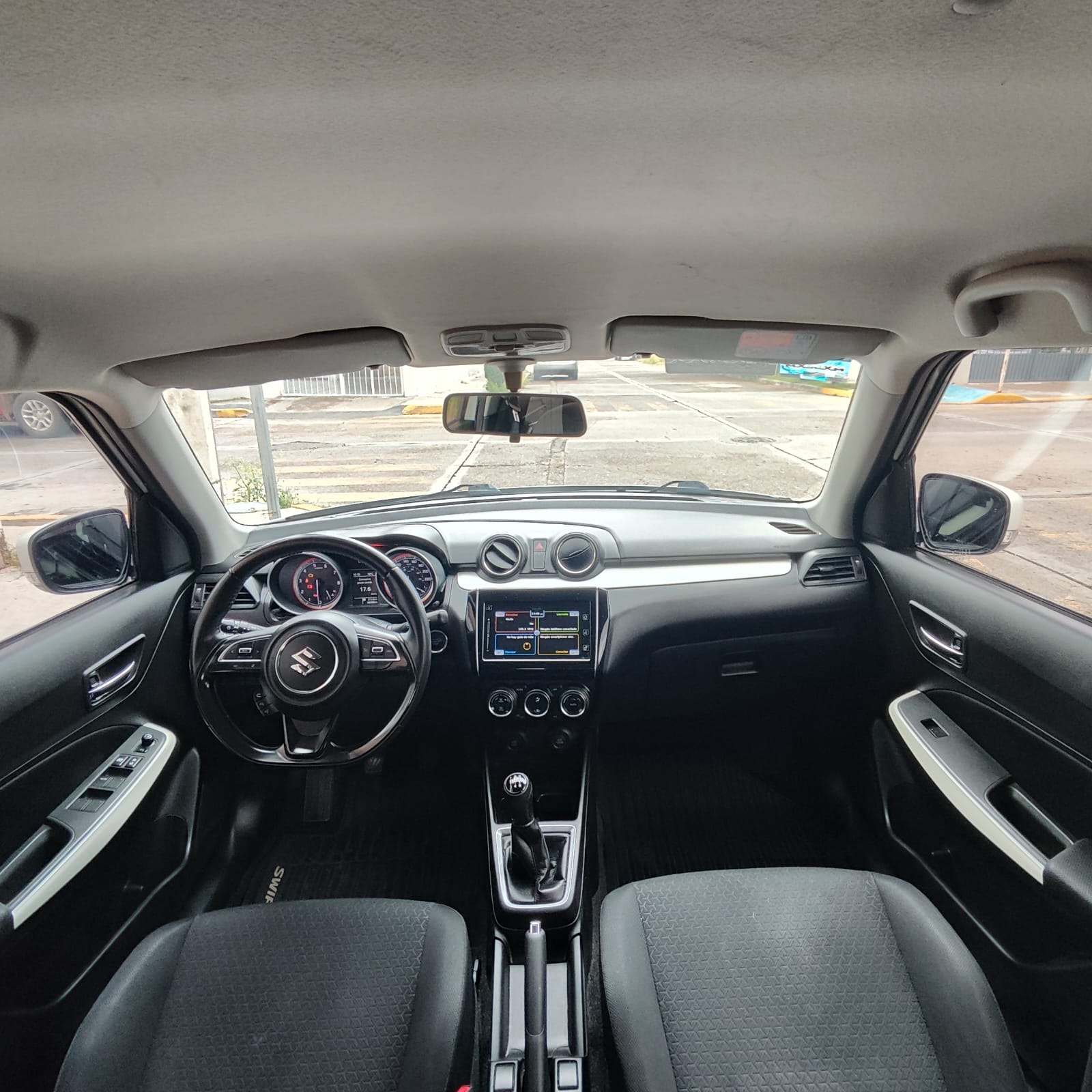 2020 Suzuki Swift foto